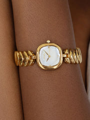 Metal Moderna Bracelet Watch in Gold