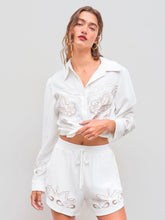 Collar Paisley Embroidery Long Sleeve Shirt