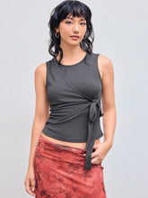 Round Neck Bowknot Solid Tank Top