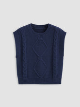 Round Neckline Geometric Knitted Vest
