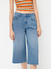 Cider Denim Low Rise Raw Hem Capri Jorts