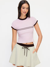 Knit Round Neckline Short Sleeve Contrasting Binding Top