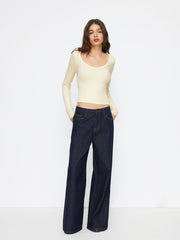 100% Cotton U-neckline Long Sleeve Tee