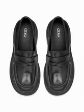 ROUND TOE CHUNKY HEELED LOAFERS