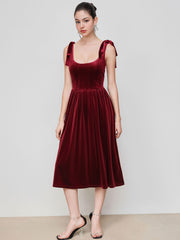 Velvet Scoop Neckline Solid Knotted Midi Dress