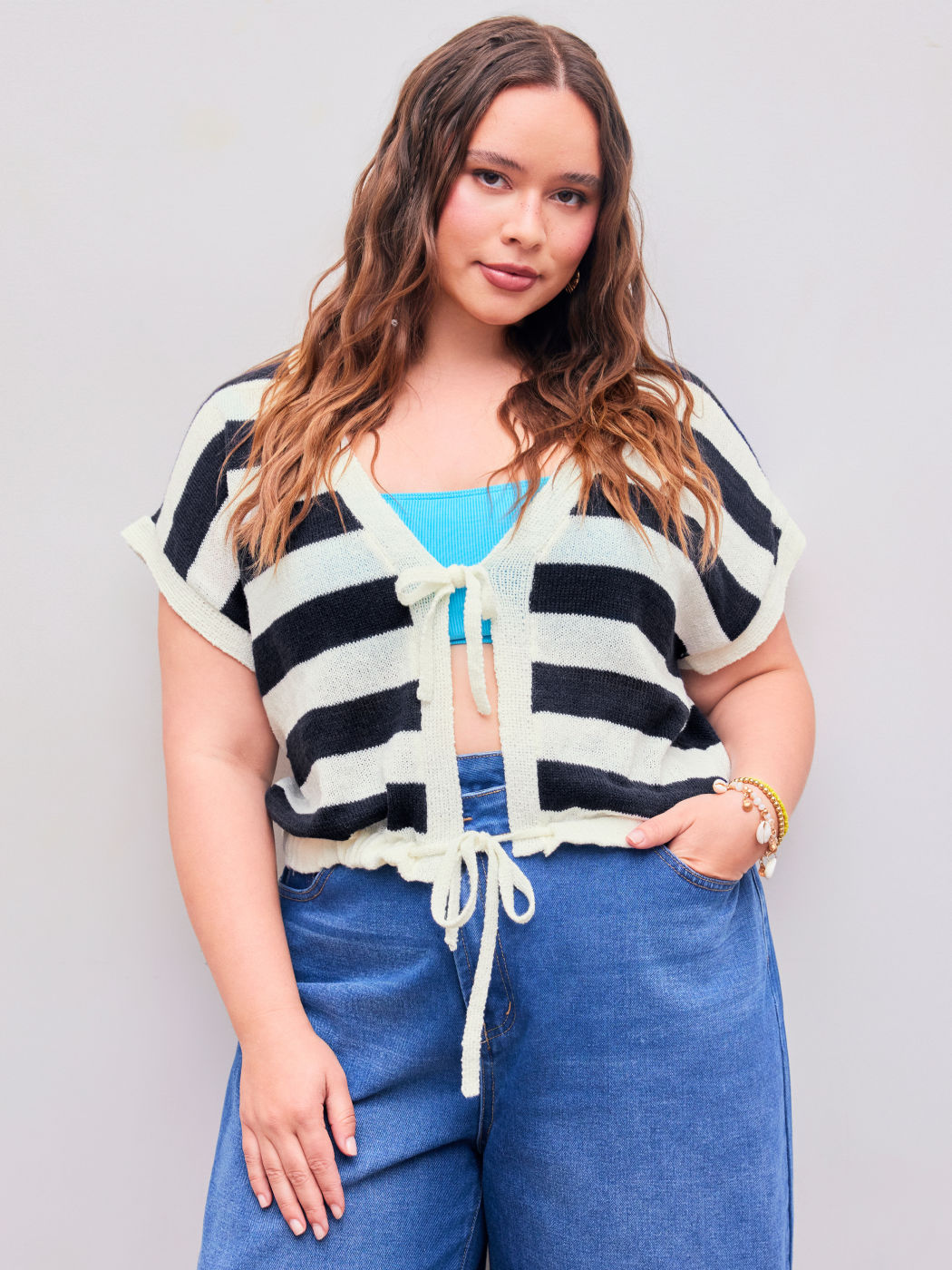 Knitted V-neck Striped Knotted Top Curve & Plus