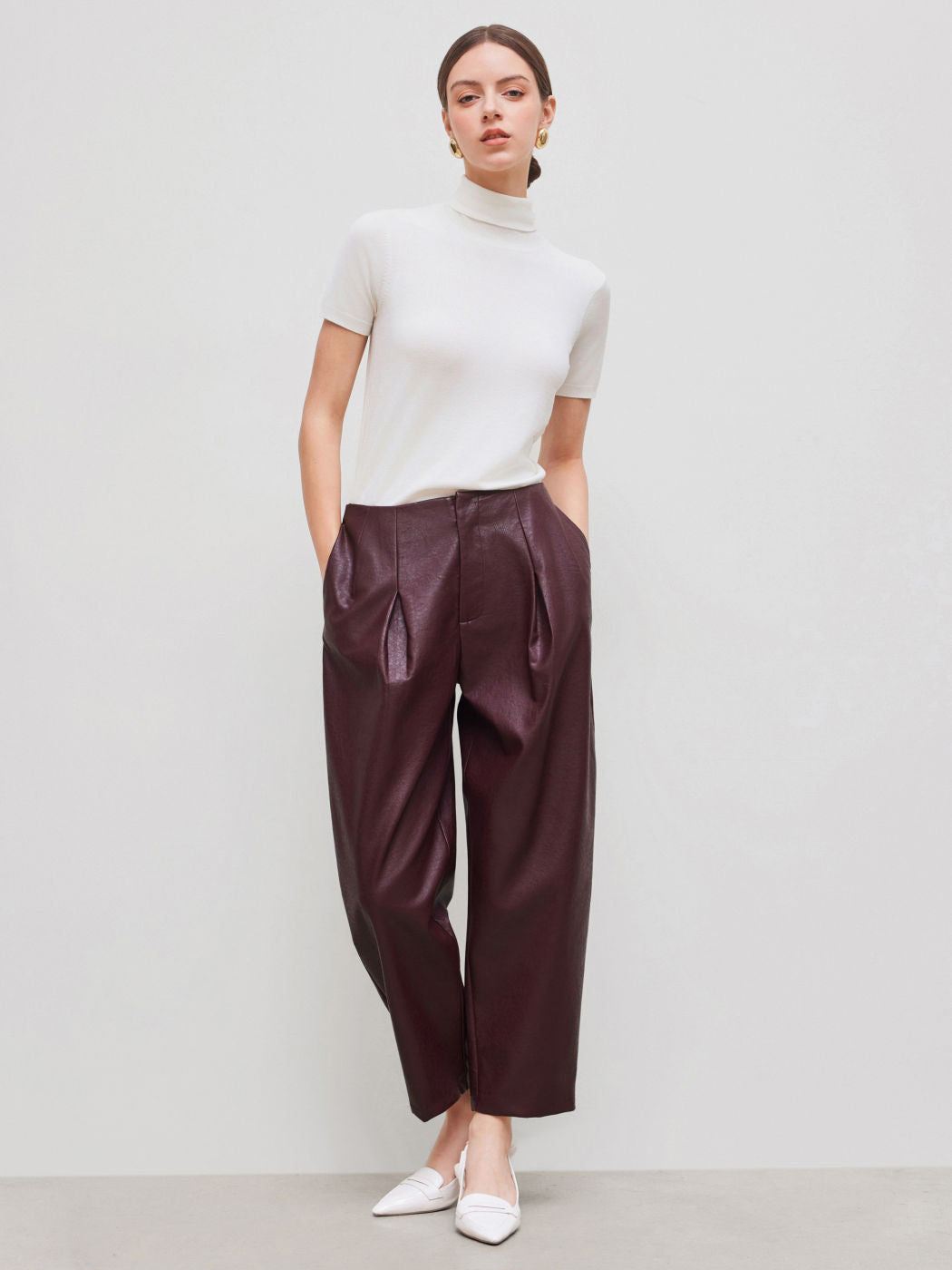 Faux Leather Mid Rise Solid Zipper Cropped Barrel-leg Trousers