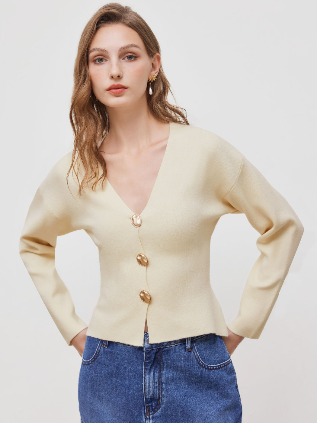 Solid V-neck Button Cardigan