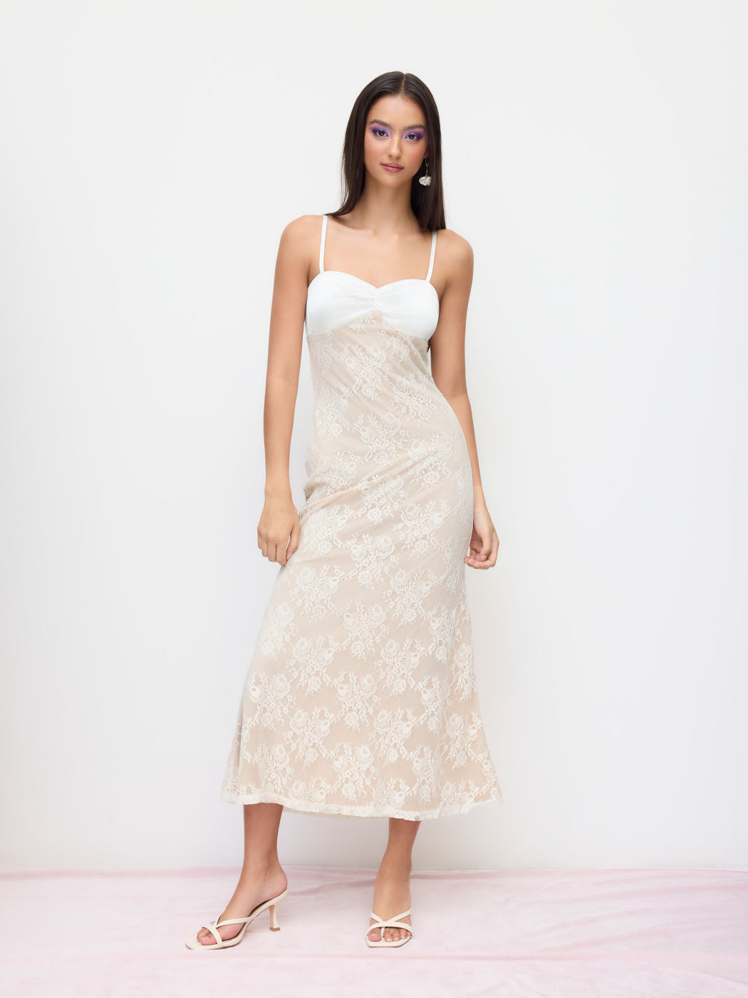 Lace Sweetheart Neck Floral Patched Cami Maxi Dress
