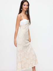 Lace Sweetheart Neck Floral Patched Cami Maxi Dress
