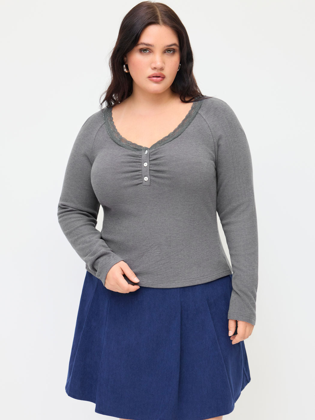 Thermal Cotton-blend V-neck Long Sleeve Lace Trim Ruched Tee Curve & Plus