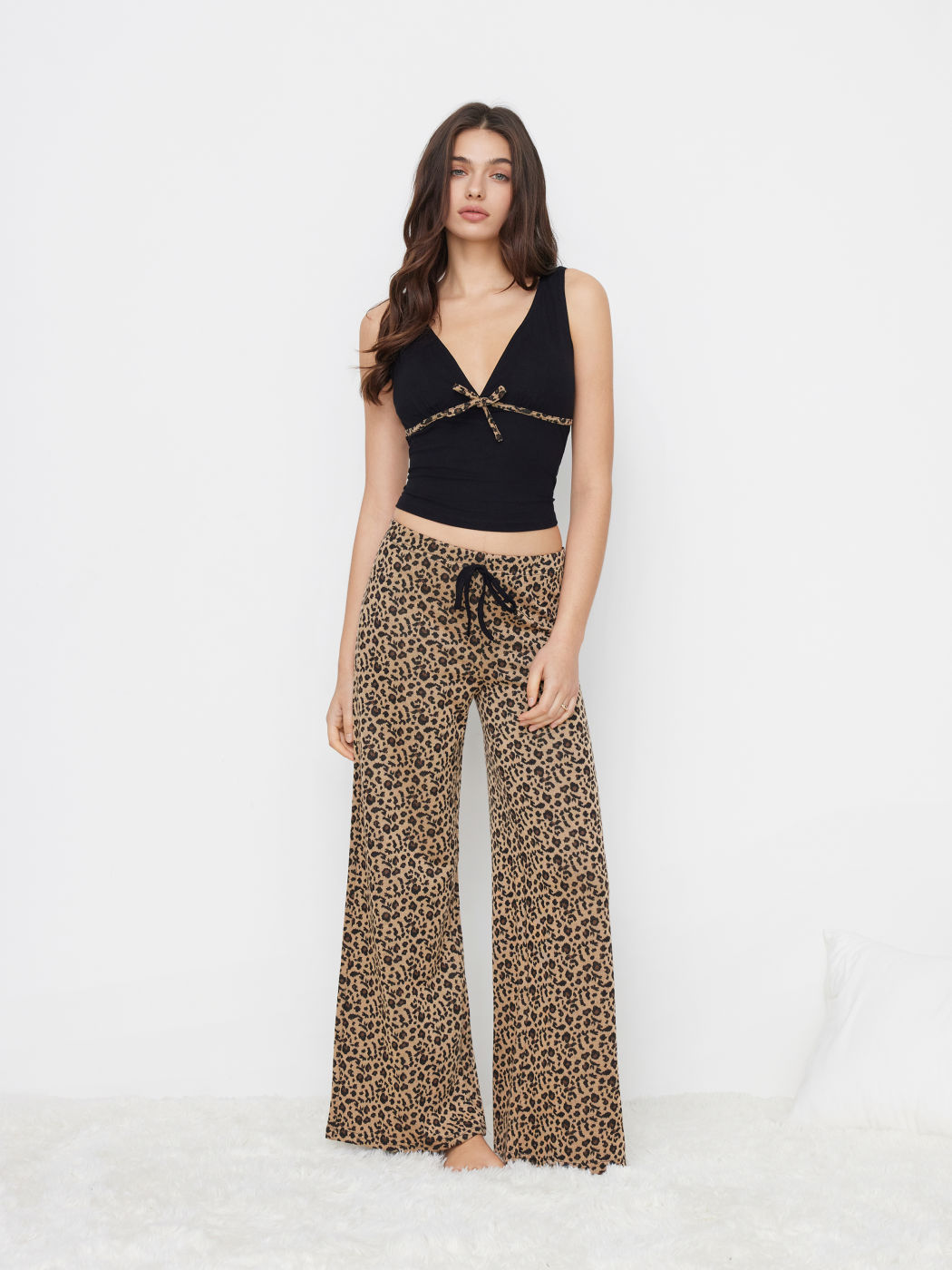 V-neck Bowknot Top & Mid Rise Leopard Print Drawstring Wide Leg Trousers Loungewear Set