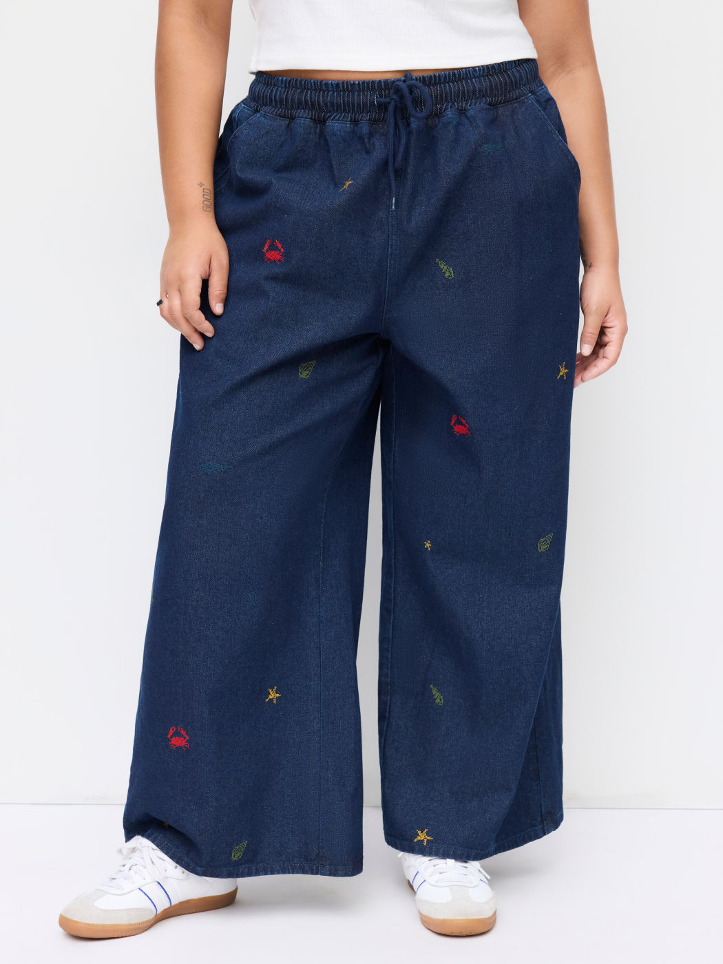 Denim Mid Rise Sea Animal Embroidery Elastic Waist Wide Leg Jeans Curve & Plus