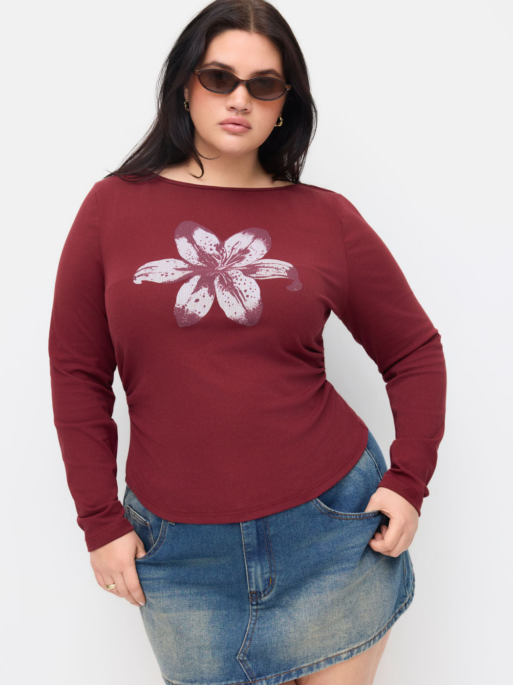 Cotton-Blend Boat Neck Floral Graphic Ruched Tee Curve & Plus