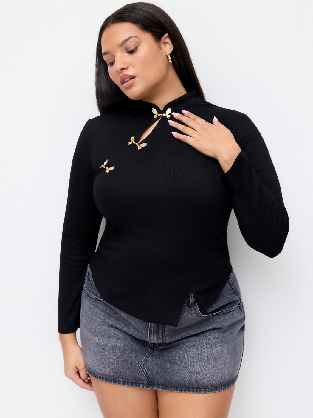 High Neck Asymmetrical Metal Detail Ruched Top Curve & Plus