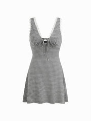Gingham V-neck Lace Panel Slim A-line Mini Dress