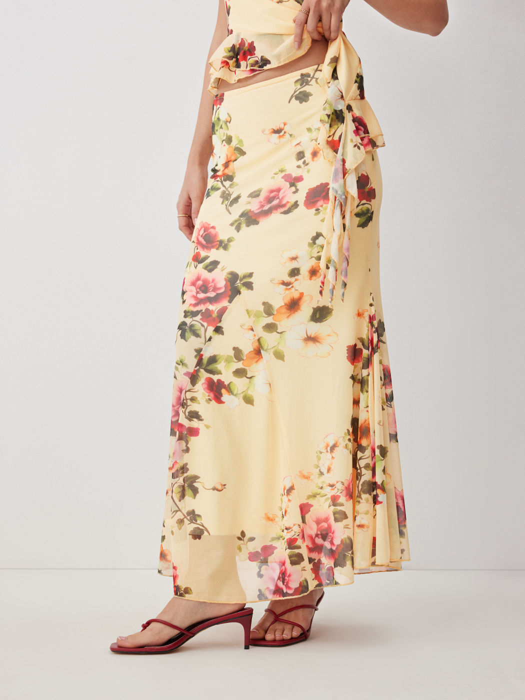 Floral Mesh Mid Rise Mermaid Maxi Skirt