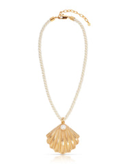 Scallop Shell Pendant Necklace